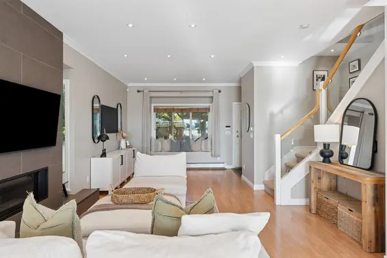 333 East Keith Road, North Vancouver For Sale - image 13