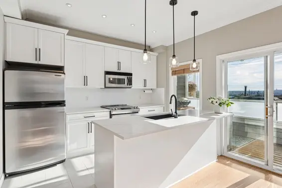 333 East Keith Road, North Vancouver For Sale - image 7