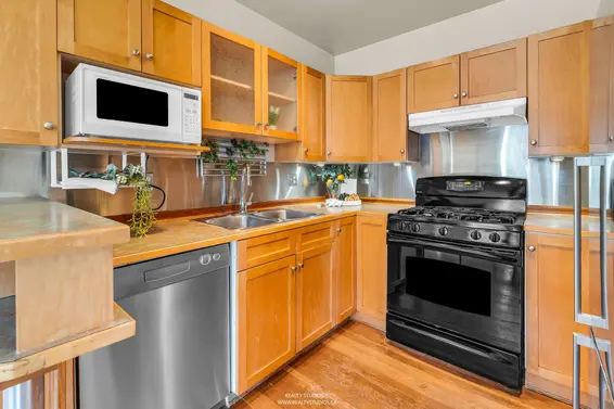 138 West Kings Road, North Vancouver For Sale - image 10
