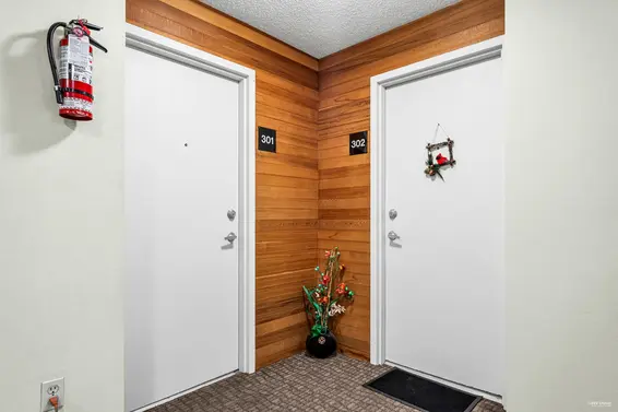 301 1340 Duchess Avenue, West Vancouver For Sale - image 20