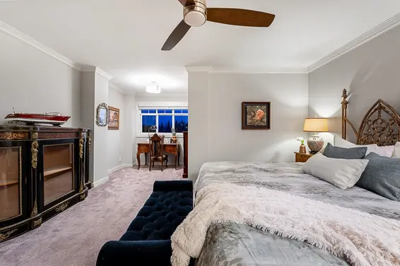 1075 Esplanade Avenue, West Vancouver For Sale - image 17