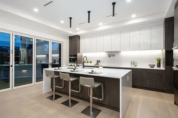 732 East 11th Street, North Vancouver For Sale - image 11