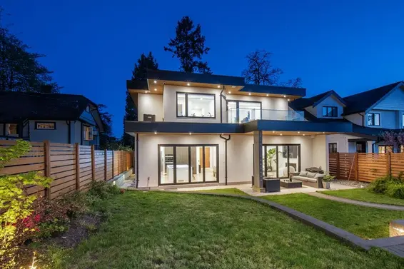 732 East 11th Street, North Vancouver For Sale - image 32