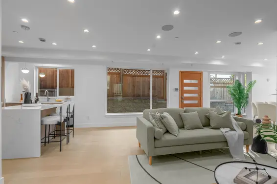 1 434 East 1st Street, North Vancouver For Sale - image 14