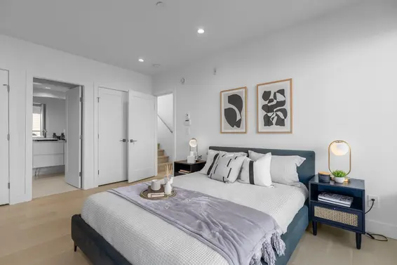 1 434 East 1st Street, North Vancouver For Sale - image 20