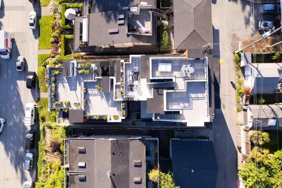 1 434 East 1st Street, North Vancouver For Sale - image 3