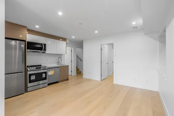 1 434 East 1st Street, North Vancouver For Sale - image 37