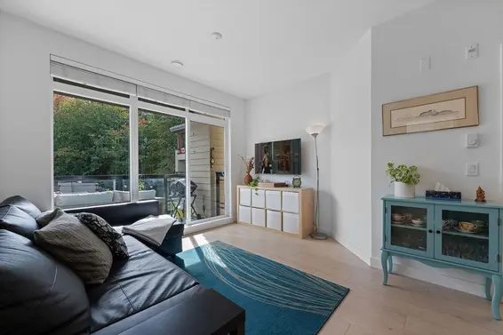 303 3205 Mountain Highway, North Vancouver For Sale - image 10