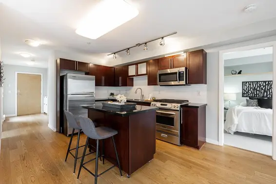 410 122 East 3Rd Street, North Vancouver For Sale - image 7