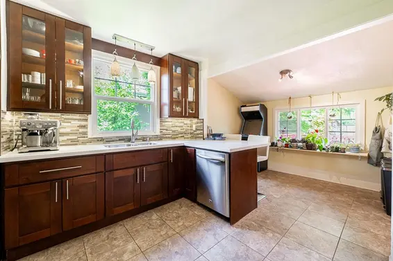 264 West Queens Road, North Vancouver For Sale - image 12