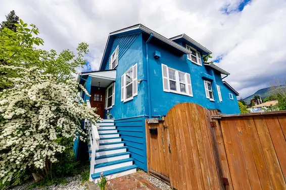264 West Queens Road, North Vancouver For Sale - image 3