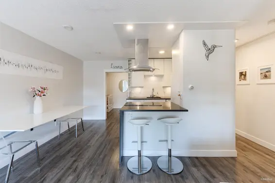 101 225 West 3rd Street, North Vancouver For Sale - image 4