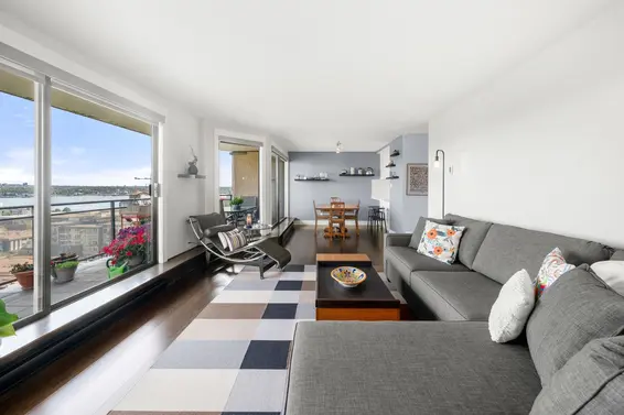 1101 444 Lonsdale Avenue, North Vancouver For Sale - image 2