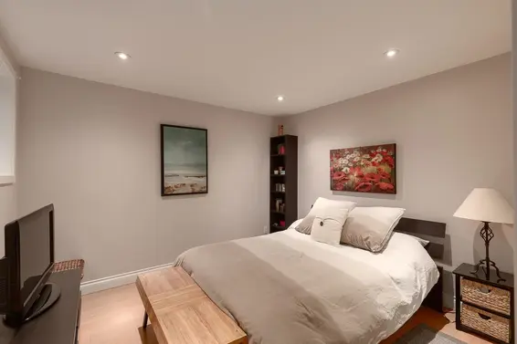 3681 Henderson Avenue, North Vancouver For Sale - image 36