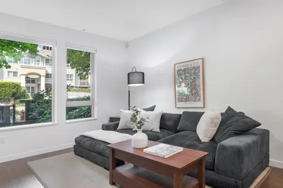 113 119 West 22nd Street, North Vancouver For Sale - image 3