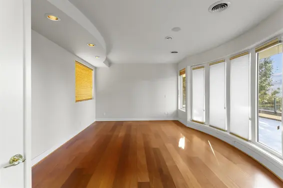 2780 Rosebery Avenue, West Vancouver For Sale - image 19