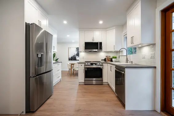 2266 Swinburne Avenue, North Vancouver For Sale - image 12