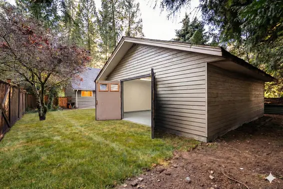 2266 Swinburne Avenue, North Vancouver For Sale - image 37