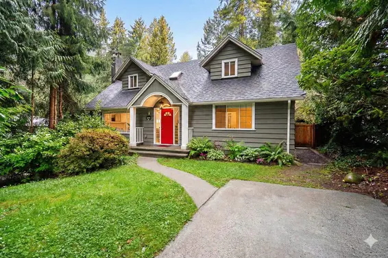 2266 Swinburne Avenue, North Vancouver For Sale - image 4