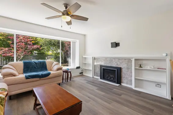 1386 Tatlow Avenue, North Vancouver For Sale - image 4