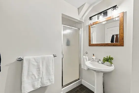 1720 Deep Cove Road, North Vancouver For Sale - image 16