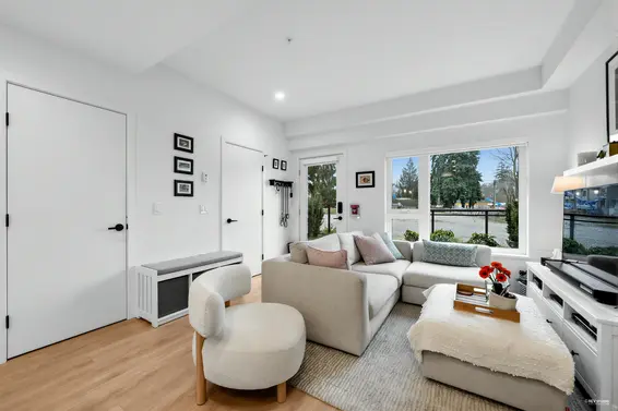 162 565 East 2nd Street, North Vancouver For Sale - image 5