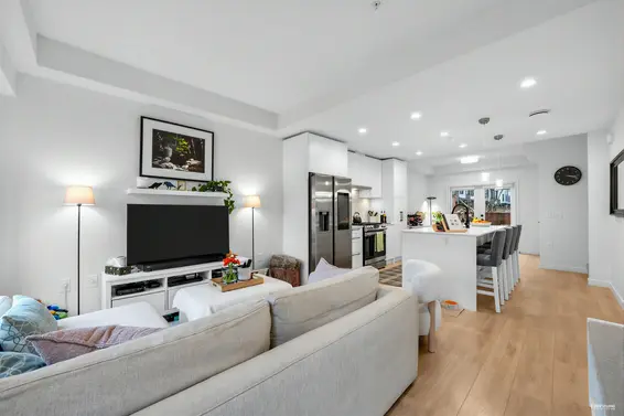 162 565 East 2nd Street, North Vancouver For Sale - image 7