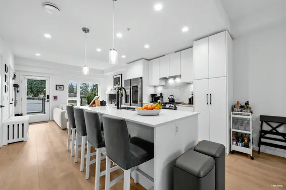 162 565 East 2nd Street, North Vancouver For Sale - image 8