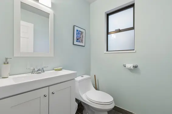 2102 Kirkstone Place, North Vancouver For Sale - image 32