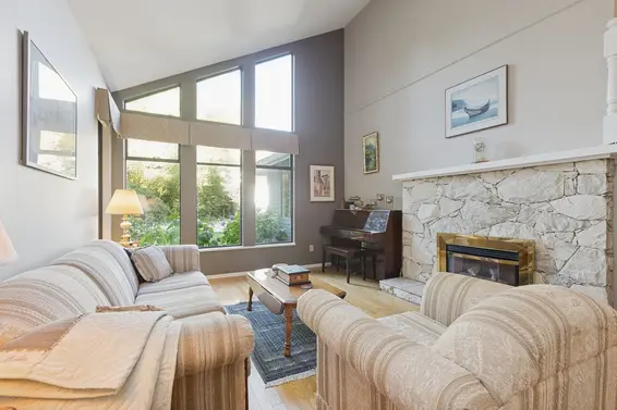 2102 Kirkstone Place, North Vancouver For Sale - image 4