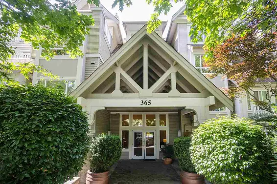 212 365 East 1St Street, North Vancouver