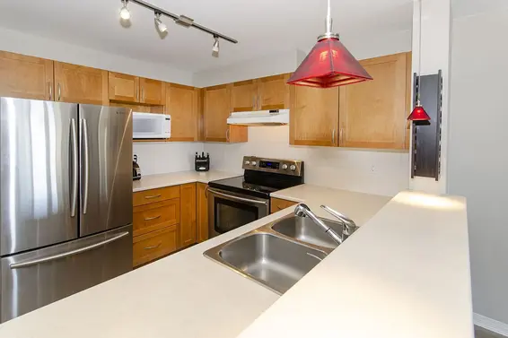212 365 East 1St Street, North Vancouver For Sale - image 2