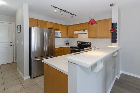 212 365 East 1St Street, North Vancouver For Sale - image 3