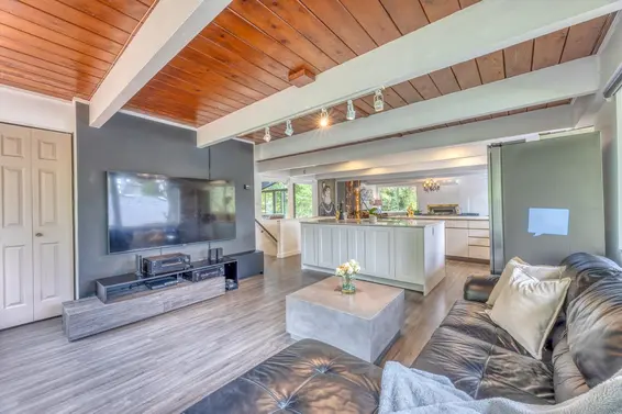 466 East Kings Road, North Vancouver For Sale - image 10