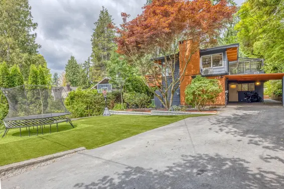 466 East Kings Road, North Vancouver For Sale - image 2