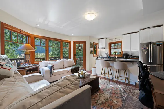 6524 Wellington Avenue, West Vancouver For Sale - image 27