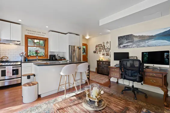 6524 Wellington Avenue, West Vancouver For Sale - image 28