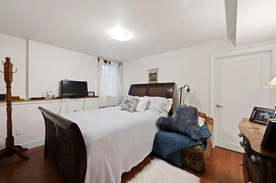 6524 Wellington Avenue, West Vancouver For Sale - image 29