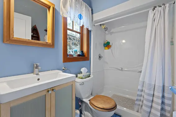 6524 Wellington Avenue, West Vancouver For Sale - image 32