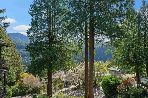 6524 Wellington Avenue, West Vancouver For Sale - image 35