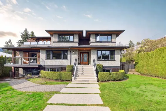1031 Inglewood Avenue, West Vancouver
