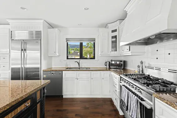 1031 Inglewood Avenue, West Vancouver For Sale - image 14