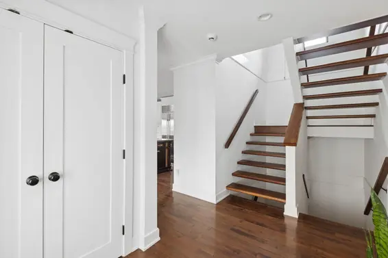 1031 Inglewood Avenue, West Vancouver For Sale - image 18