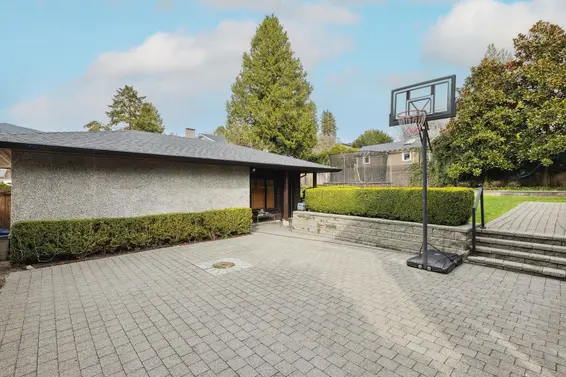 1031 Inglewood Avenue, West Vancouver For Sale - image 30