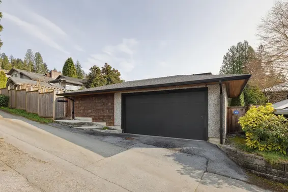 1031 Inglewood Avenue, West Vancouver For Sale - image 32