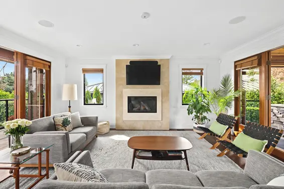 1031 Inglewood Avenue, West Vancouver For Sale - image 4