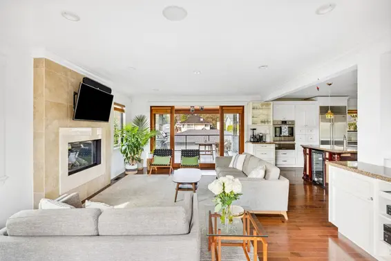 1031 Inglewood Avenue, West Vancouver For Sale - image 5