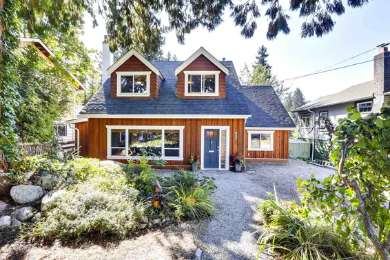 437 West 23Rd Street, North Vancouver