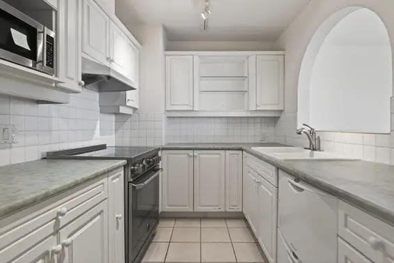 402 2135 Argyle Avenue, West Vancouver For Sale - image 13