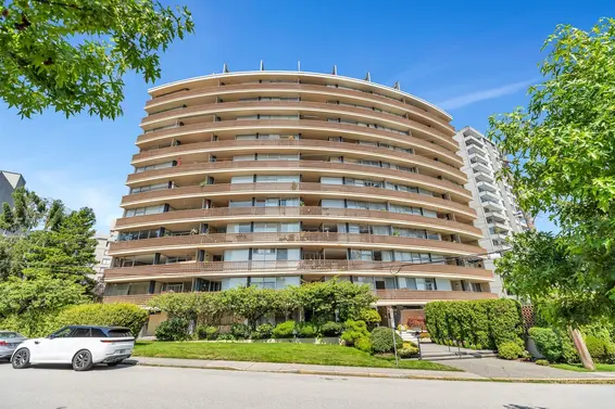 402 2135 Argyle Avenue, West Vancouver For Sale - image 2